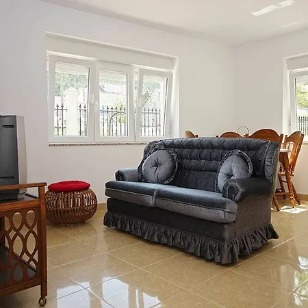 102118 House In * Carnota