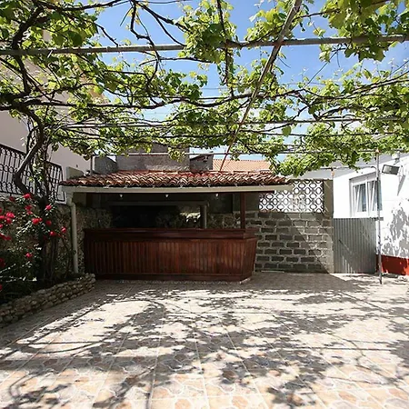 102118 House In Carnota